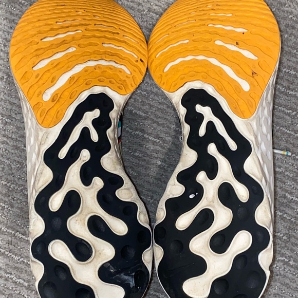 Nike React Infinity Run ‘A.I.R’ Flyknit Running Shoe - Size 10.5 Men’s - Picture 10 of 10